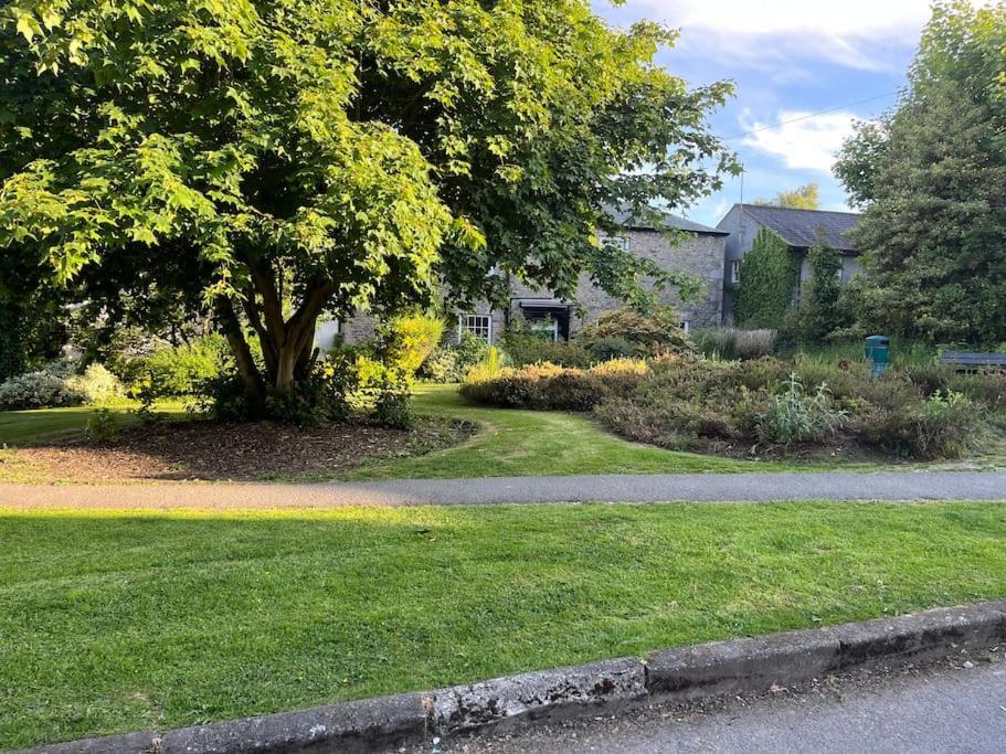 Wee Toad Hole Heart Of Kendal - Cottage Sleeps 4-6 - Dogs Welcome מראה חיצוני תמונה